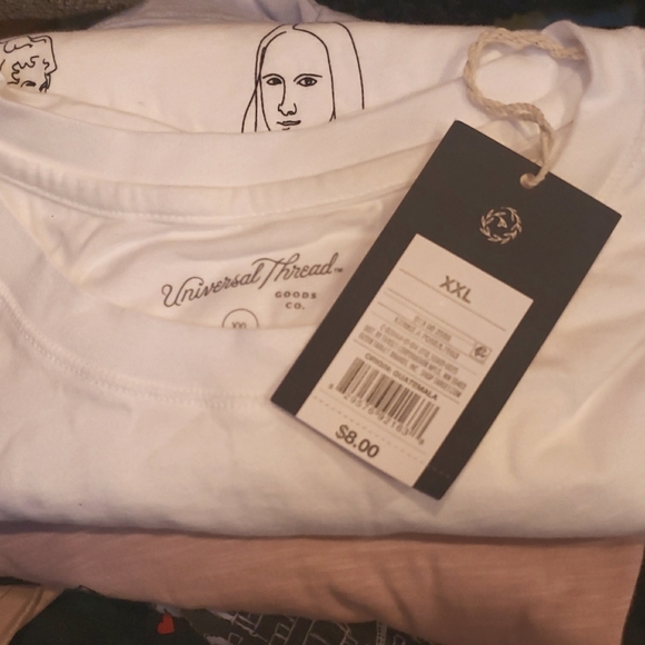 Universal Thread White Graphic T-Shirt XXL - Picture 2 of 2